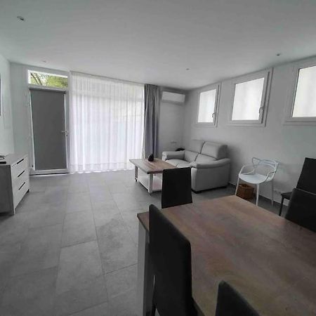 Espectacular Planta Baja Con Terraza Y Parking A 5 Min De La Playa Apartment Cadaques Ngoại thất bức ảnh