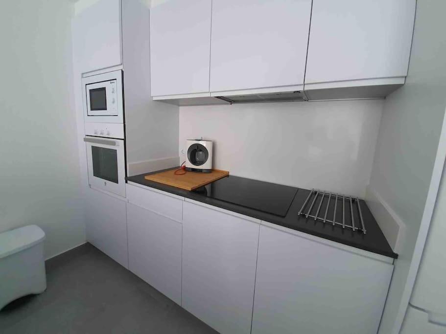 Espectacular Planta Baja Con Terraza Y Parking A 5 Min De La Playa Apartment Cadaques Ngoại thất bức ảnh