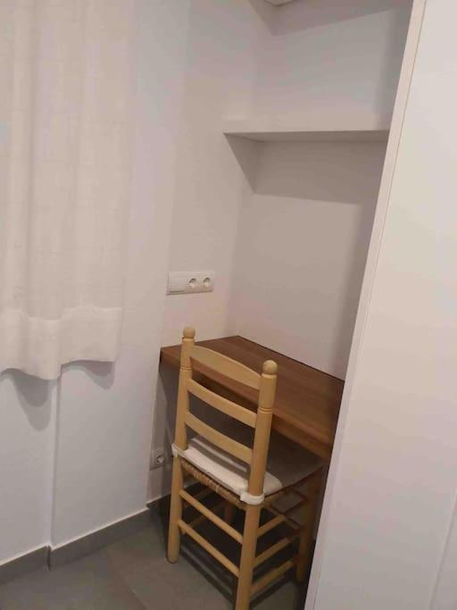Espectacular Planta Baja Con Terraza Y Parking A 5 Min De La Playa Apartment Cadaques Ngoại thất bức ảnh